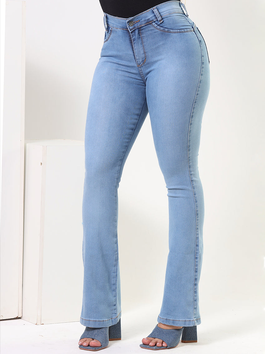 Calça Jeans Modeladora Revolucionária Flare Clara Cós Super Alto