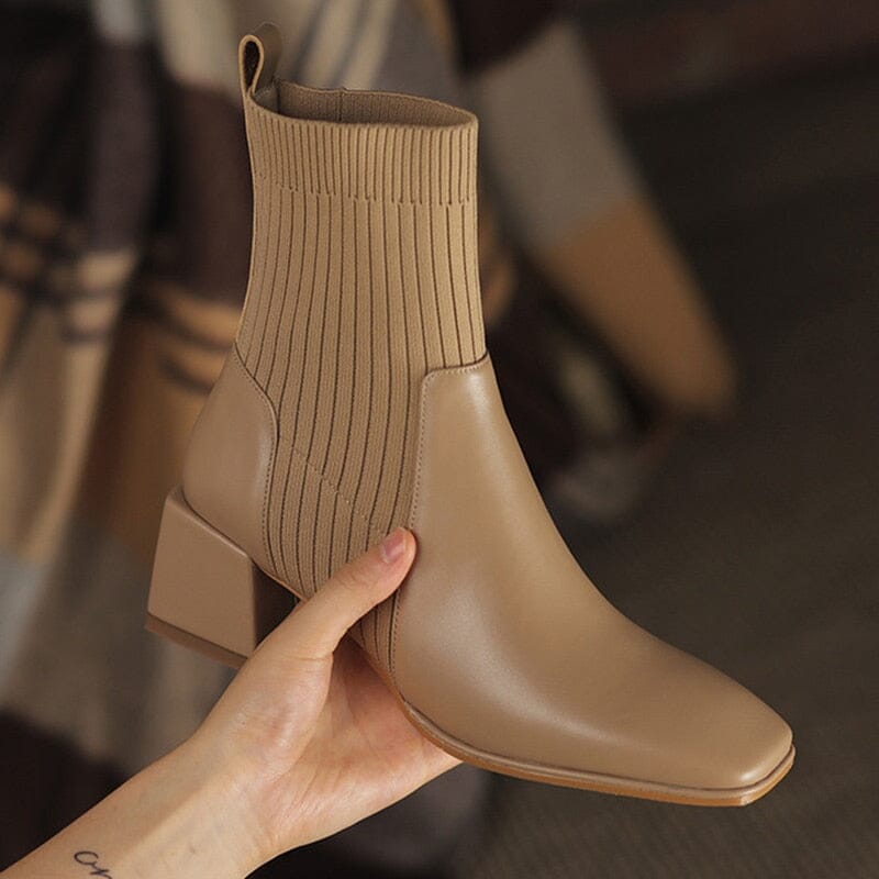 Bota Cano Curto feminina de Couro Legítimo